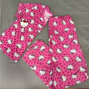 Hello Kitty' Pink Printed Pajama Set